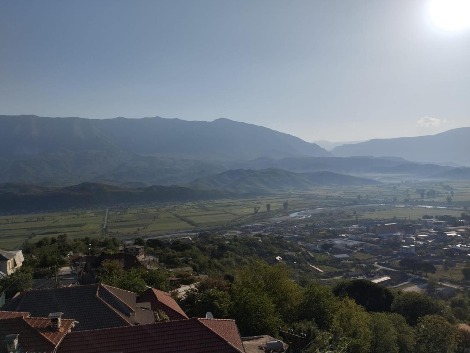 Rondo Guesthouse Gjirokastër Exterior foto